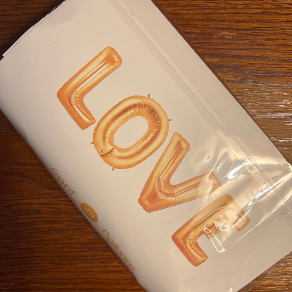LOVE Balloon Set Rose Gold